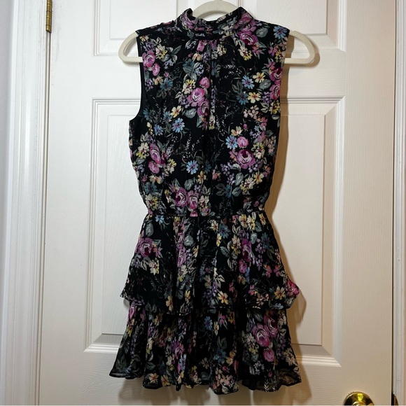 Yumi Kim Dresses & Skirts - Yumi Kim Black Floral Kiss Me Mini Dress Size XS